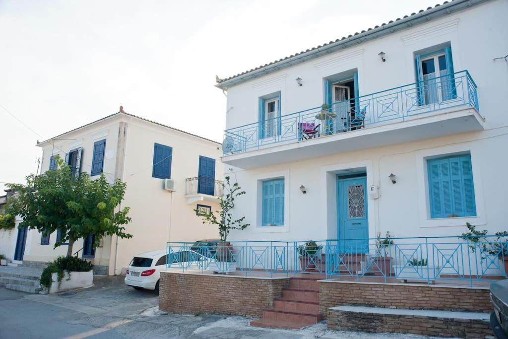 Areti'S Captain'S House With Private Terrace Galaxidi Exterior foto